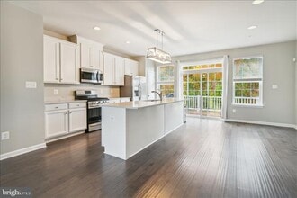 23123 Azalea Ln in California, MD - Building Photo - Building Photo