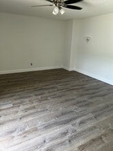 3102 SE Brook St in Stuart, FL - Building Photo - Building Photo