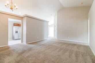 2331 Cobblefield Cir in Apopka, FL - Foto de edificio - Building Photo