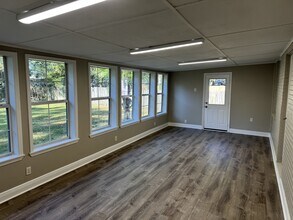 212 Hazelnut St in Denham Springs, LA - Building Photo - Building Photo