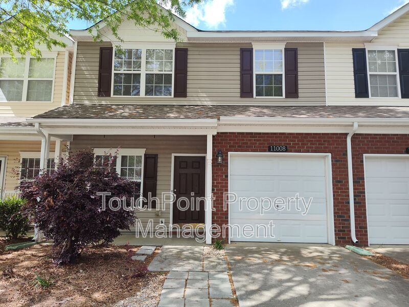 11008 Dixie Hills Dr in Charlotte, NC - Building Photo