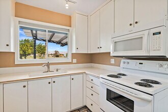 77530 California Dr in Palm Desert, CA - Building Photo - Building Photo