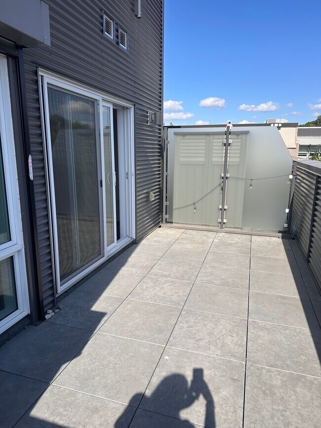 386 Richmond Rd in Ottawa, ON - Building Photo - Building Photo