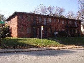 630 Kennedy St in Atlanta, GA - Building Photo