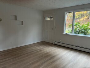 164 Birge Park Rd in Harwinton, CT - Building Photo - Building Photo