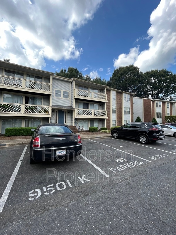 property at 9501 Shannon Green Dr