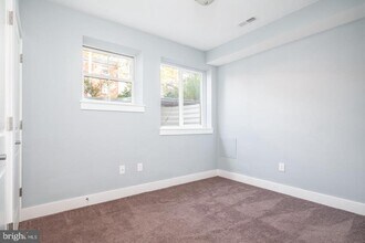 2012 W Girard Ave in Philadelphia, PA - Building Photo - Building Photo