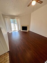 2120 El Paseo St, Unit 1912 in Houston, TX - Foto de edificio - Building Photo