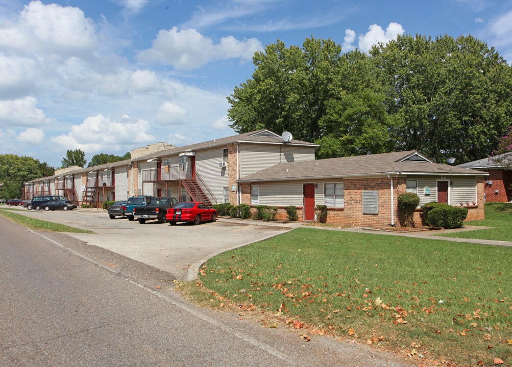 Knight Road Apartments in Huntsville, AL - Foto de edificio