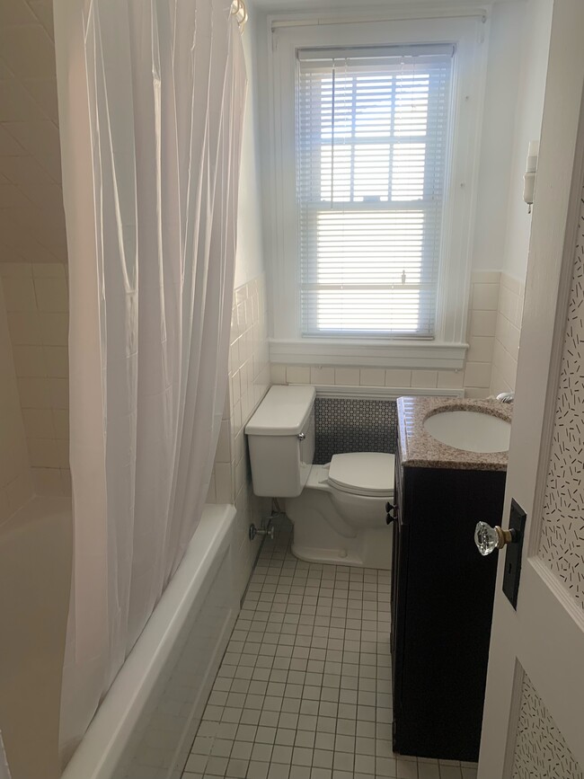 283 Mile Square Rd in Yonkers, NY - Building Photo - Building Photo