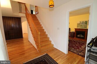 6113 Dunleer Ct in Bethesda, MD - Building Photo - Building Photo
