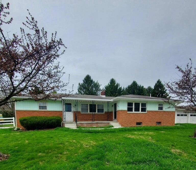 4877 Sharon Rd in Columbus, OH - Building Photo