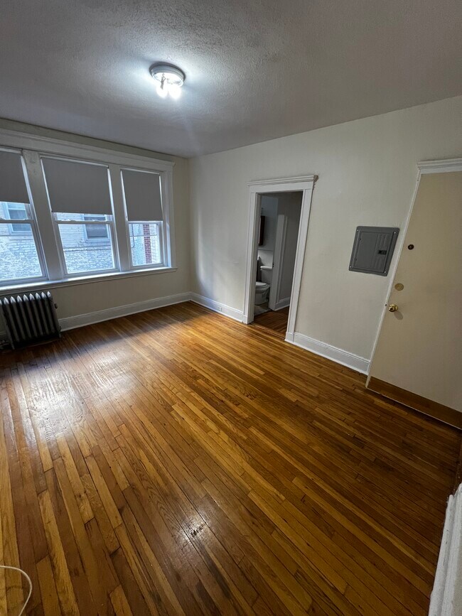 85 Brainerd Rd, Unit 2 in Boston, MA - Foto de edificio - Building Photo
