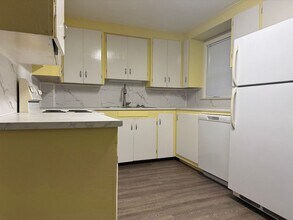 1446 NW Beacon St in Roseburg, OR - Building Photo - Building Photo