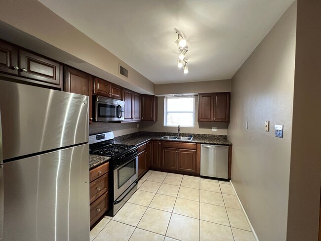 1102 Ralph Terrace in Richmond Heights, MO - Building Photo - Building Photo