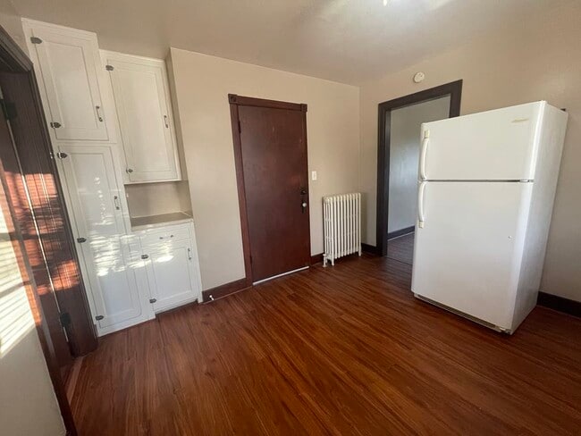 109 Stewart St, Unit 2 in East Peoria, IL - Building Photo - Building Photo