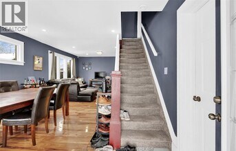 3484 Peter St in Windsor, ON - Foto de edificio - Building Photo