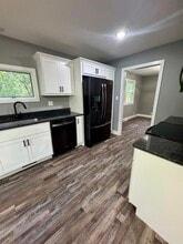 9051 E Mt Zion Church Rd in Hallsville, MO - Building Photo - Building Photo