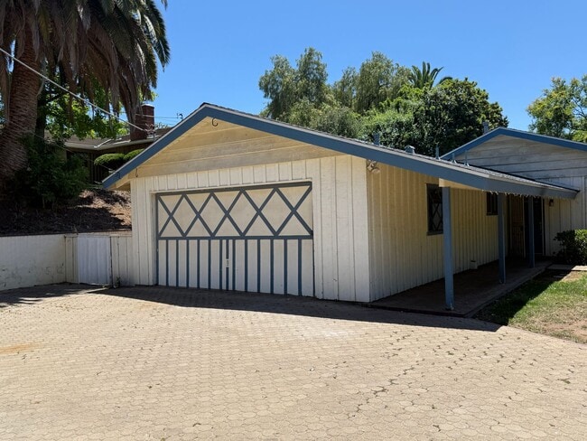 property at 761 Alta Vista Dr