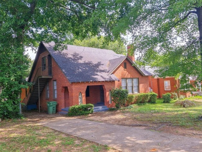 property at 2305 Yancey Ave