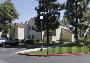 Alicia Park Apartments in Laguna Niguel, CA - Building Photo