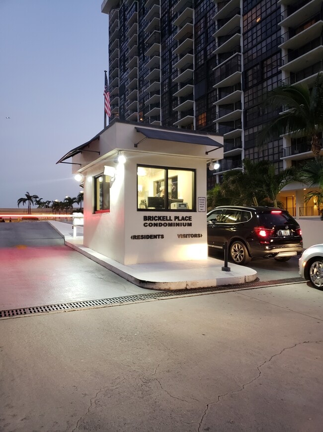 1865 Brickell Ave, Unit A505 in Miami, FL - Building Photo - Building Photo