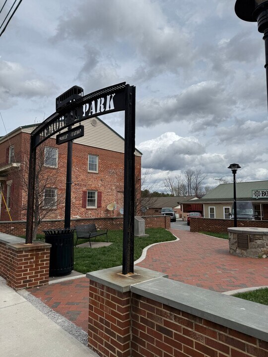 309 Main St in Myersville, MD - Building Photo