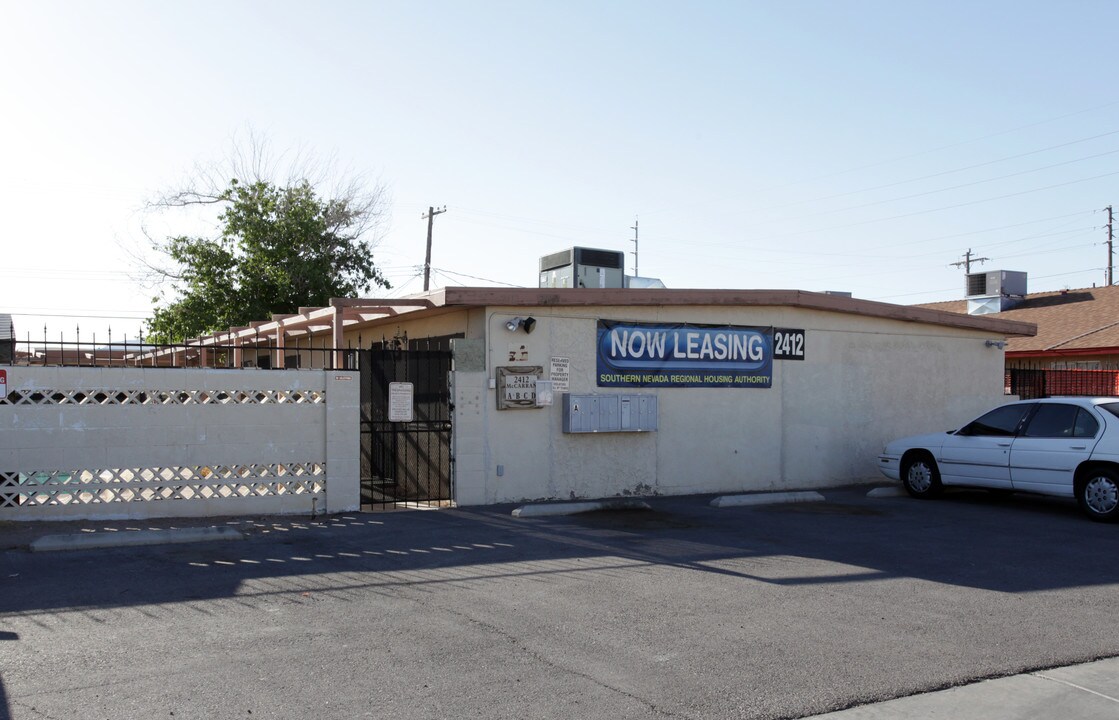 2412-2418 Mccarran St in North Las Vegas, NV - Foto de edificio