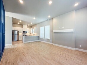 2610 Crescent Ave in Oklahoma City, OK - Building Photo - Building Photo