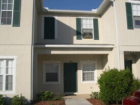 13015 Kings Crossing Dr in Gibsonton, FL - Building Photo