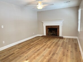 2744 Westchester Dr in Burlington, NC - Building Photo - Building Photo