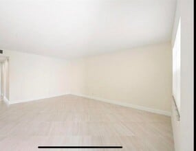 401 Monaco Way, Unit 401 in Delray Beach, FL - Building Photo - Building Photo