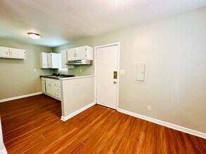 6508 Melrose Ave in Louisville, KY - Building Photo - Building Photo