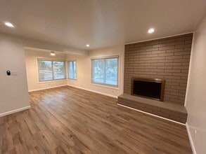 701 S Osage Ave, Unit 3 in Inglewood, CA - Foto de edificio - Building Photo