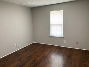 30 Brianfield Cv, Unit D in Jackson, TN - Building Photo - Building Photo