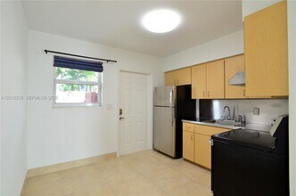 3050 Virginia St in Miami, FL - Building Photo - Building Photo
