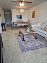 6600 Royal Palm Blvd in Margate, FL - Building Photo - Building Photo