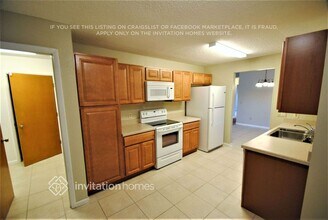 2231 E Annapolis Dr in Deltona, FL - Building Photo - Building Photo