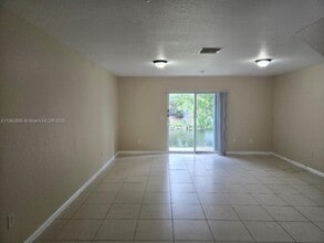 6631 Winfield Blvd in Margate, FL - Building Photo - Building Photo