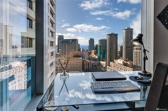 737 Olive Way, Unit 2410 in Seattle, WA - Building Photo - Building Photo