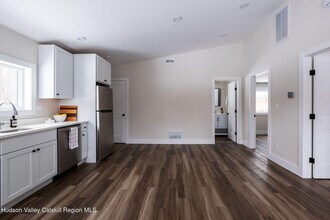 3004 W Church St in Pine Plains, NY - Building Photo - Building Photo