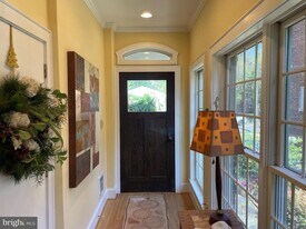 19 Sunset Dr in Alexandria, VA - Building Photo