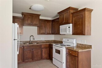 12 Stubbs St in Edinburg, TX - Building Photo - Building Photo