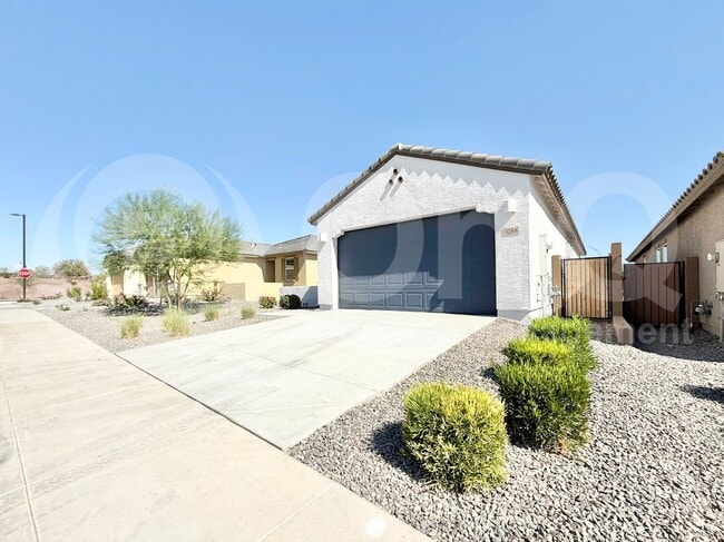 3268 W Caleb Rd in Phoenix, AZ - Building Photo - Building Photo