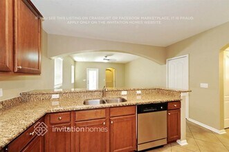 5949 Beaconpark St in Fish Hawk, FL - Building Photo - Building Photo