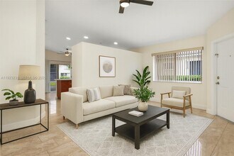 113 Danielle Ct in Weston, FL - Building Photo - Building Photo