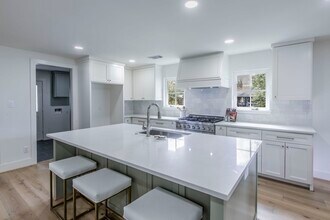 2002 Ottawa Ln in Houston, TX - Building Photo - Building Photo