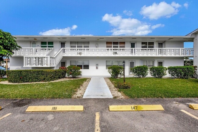 162 Coventry G in West Palm Beach, FL - Foto de edificio - Building Photo