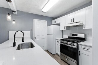 3009 Hawthorne Pl in Smyrna, GA - Building Photo - Building Photo