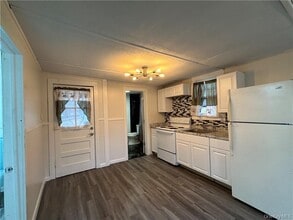 55 Burlingham Rd in Bloomingburg, NY - Building Photo - Building Photo